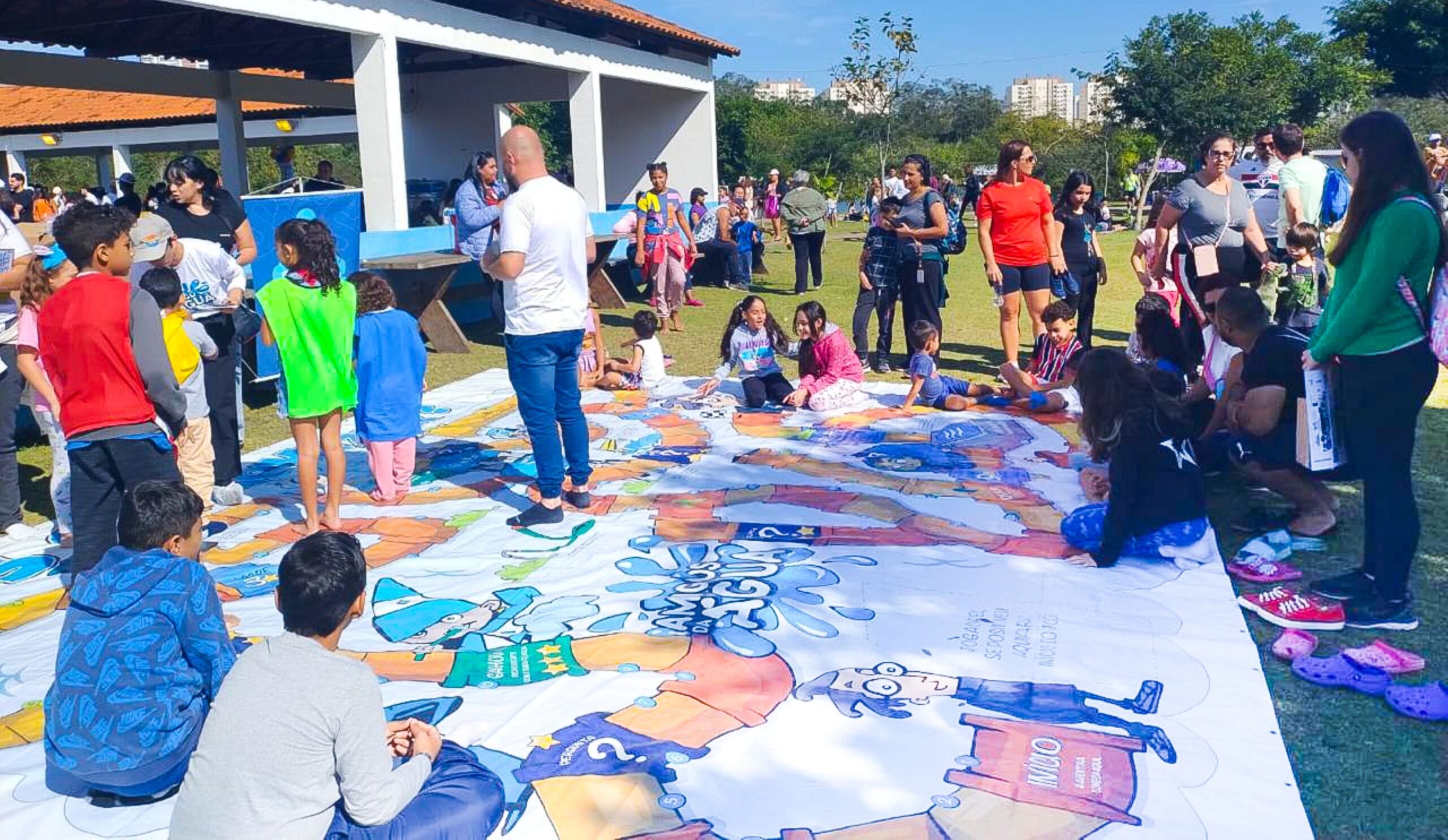 Educação ambiental do Semae marca presença no evento “Mogi vai sair pra brincar”